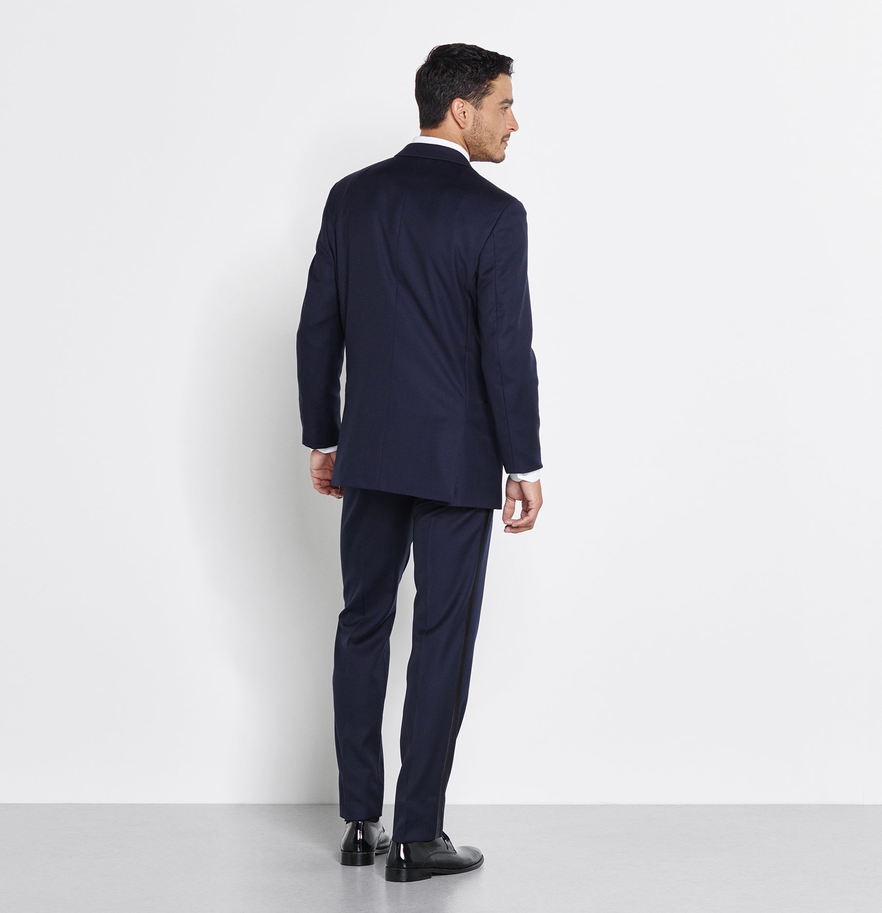 Share 78+ blue tuxedo jacket black pants super hot - in.eteachers