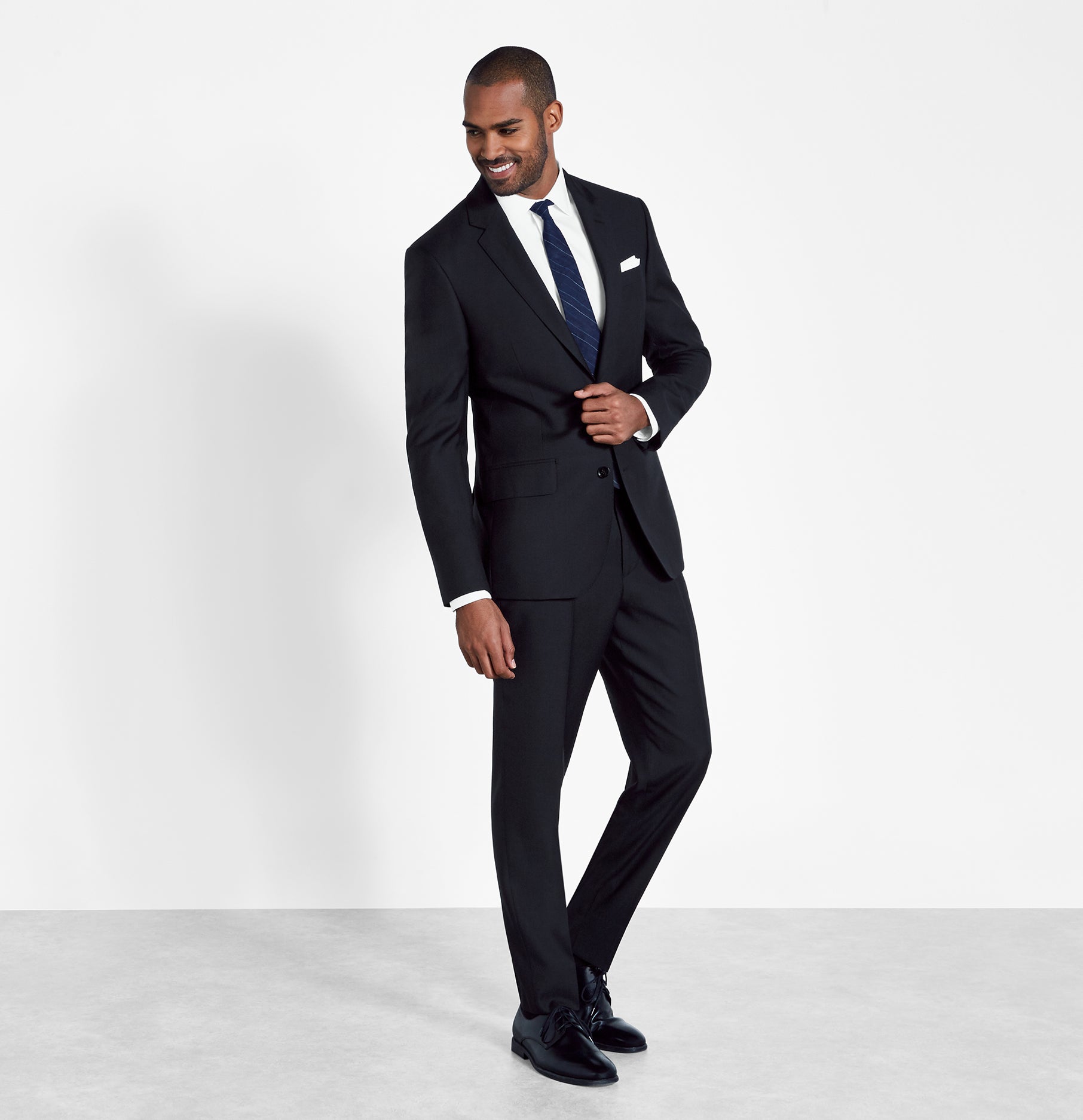 https://static.theblacktux.com/products/outfits/the-marlowe-outfit/02_161129_TBT_Ecom_Black_Suit_1_1664_w1_1812x1875.jpg