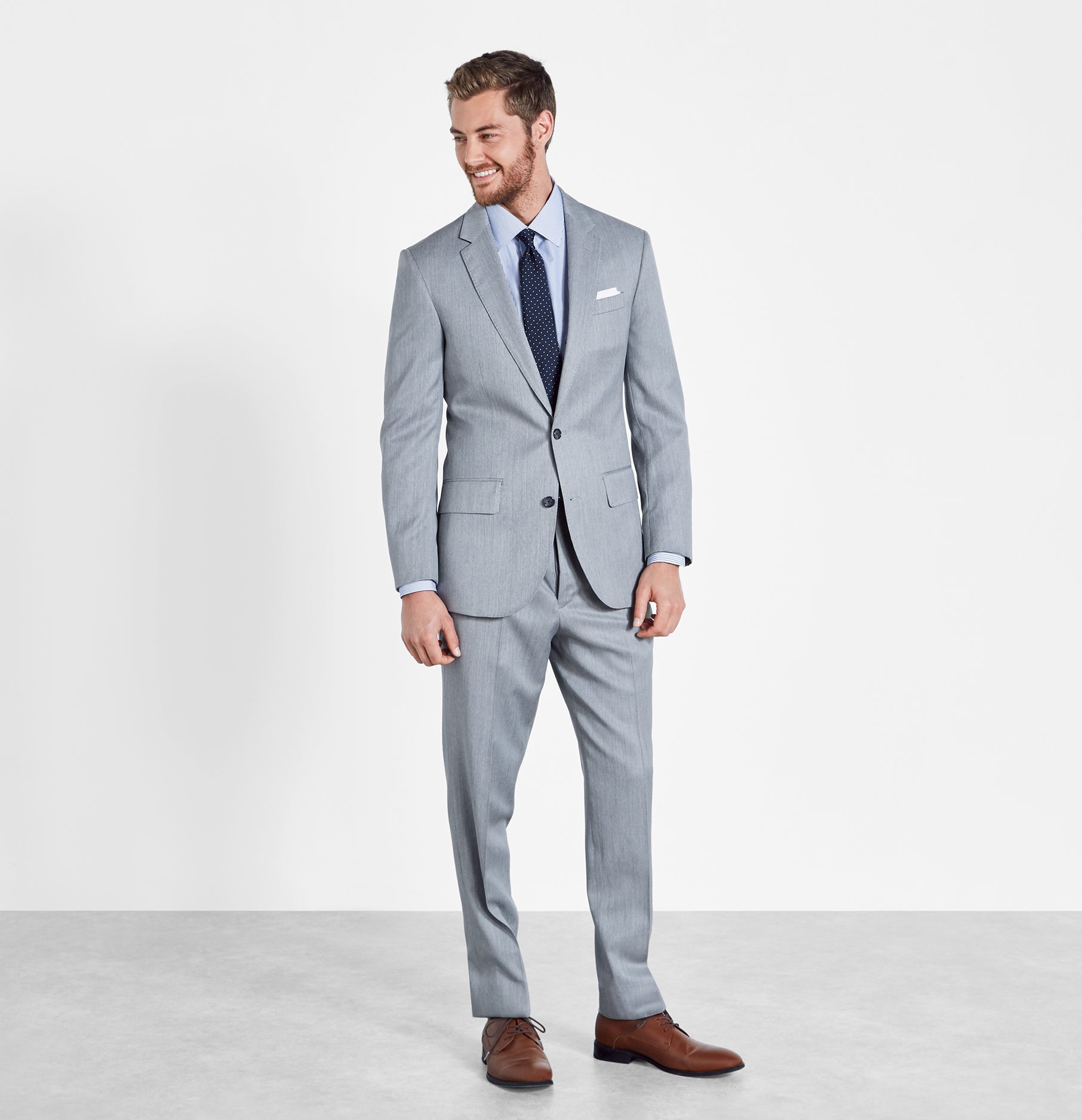 Light gray suit what color hotsell shoes
