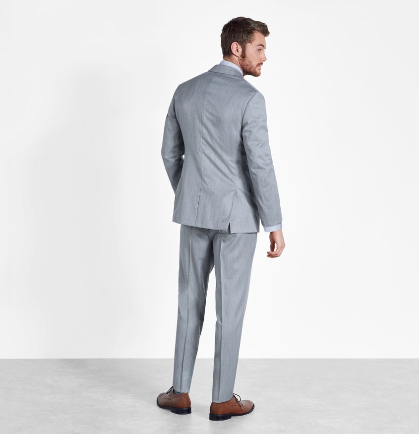 light grey suit what color shirt